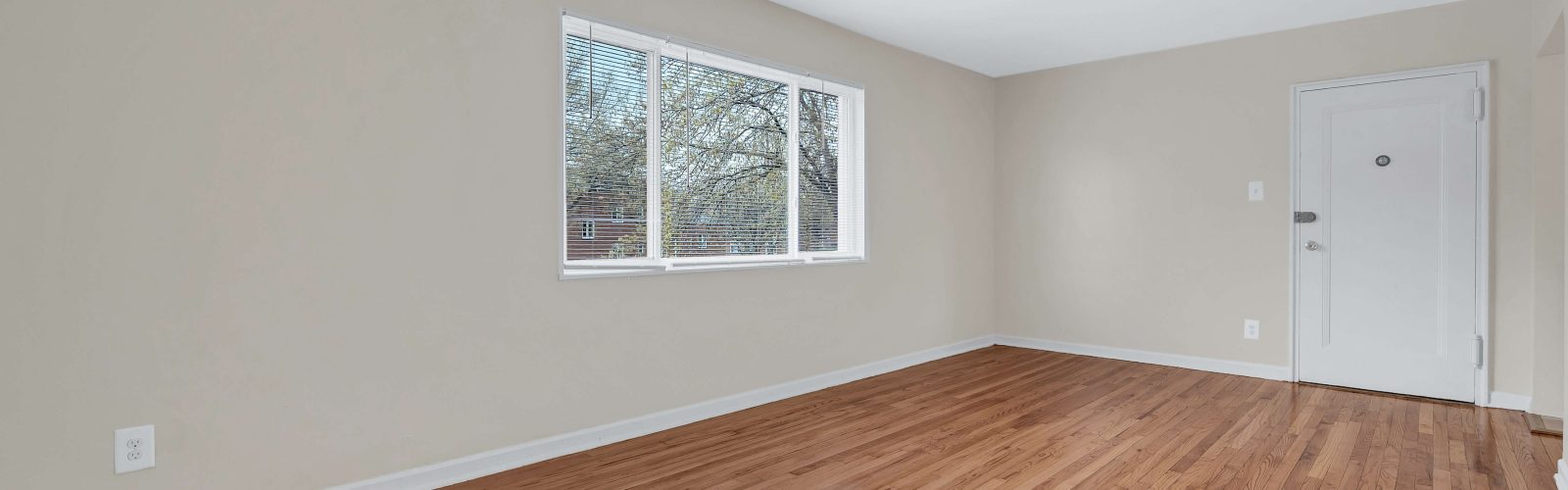 Quebec Arms apartments Exterior